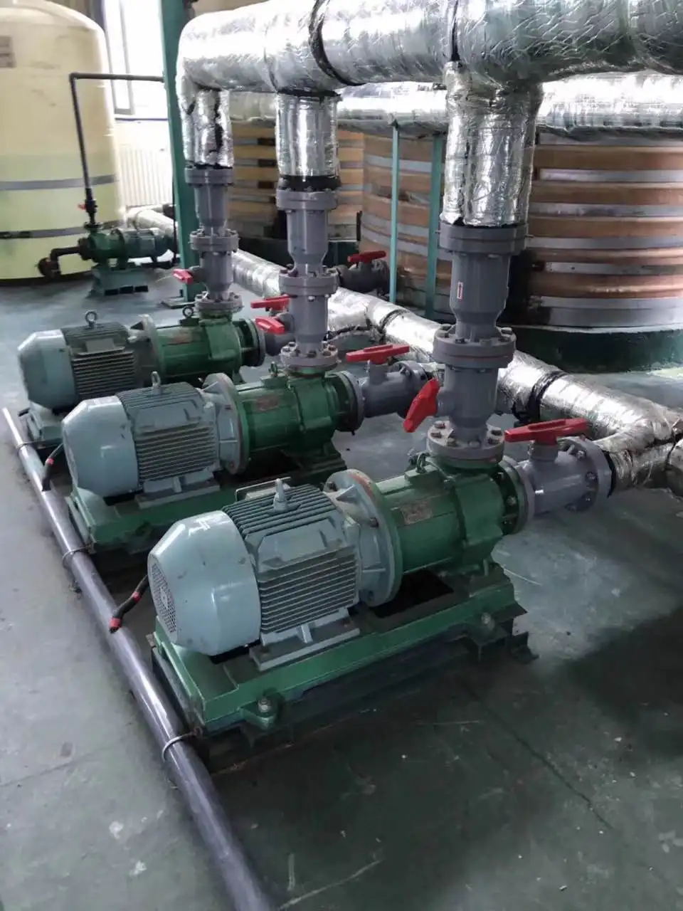 江蘇南通客戶CQB襯氟磁力泵使用現(xiàn)場